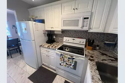 3320 Lake Osborne Drive #104, Lake Worth Beach, FL 33461 - Photo 8