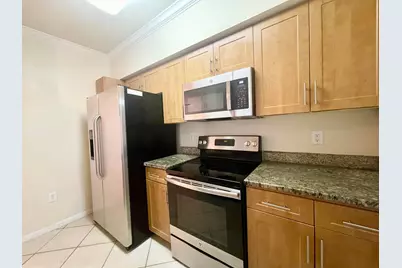 6533 Emerald Dunes Drive #107, West Palm Beach, FL 33411 - Photo 4