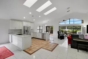 10429 S Lexington Circle S, Boynton Beach, FL 33436 - Photo 8