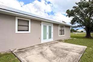 1051 SW 83rd Ave, Okeechobee, FL 34974 - Photo 6