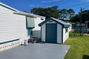 5400 SE Jack Ave, Stuart, FL 34997 - Photo 12