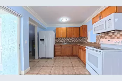 962 Sumter Road E, West Palm Beach, FL 33415 - Photo 6