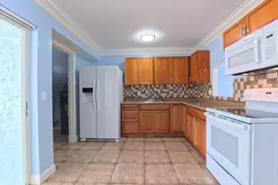 962 Sumter Rd E, West Palm Beach, FL 33415 - Photo 6