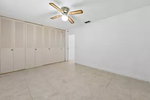 2868 Ashley Dr E, West Palm Beach, FL 33415 - Photo 10