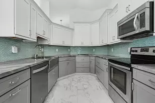 7461 NW 167th Terrace, Hialeah, FL 33015 - Photo 10
