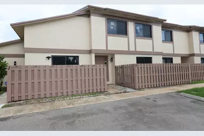 10675 NW 30th Place #2, Sunrise, FL 33322 - Photo 2
