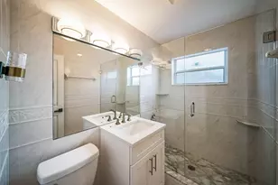 1020 Forest Ct, West Palm Beach, FL 33405 - Photo 24
