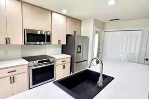 9181 Sun Terrace Cir, Palm Beach Gardens, FL 33403 - Photo 6