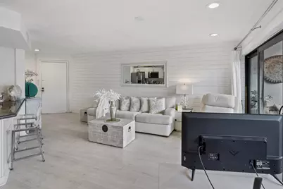 1605 S US Highway 1 #V2-203, Jupiter, FL 33477 - Photo 10