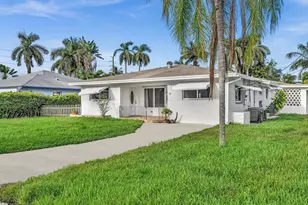 132 SE 2nd Ct, Dania Beach, FL 33004 - Photo 2