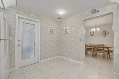 500 S Luna Court #4, Hollywood, FL 33021 - Photo 12