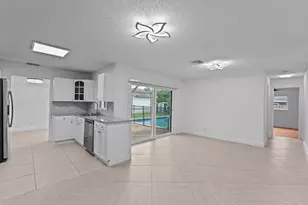 2315 NW 98th Ln, Coral Springs, FL 33065 - Photo 12