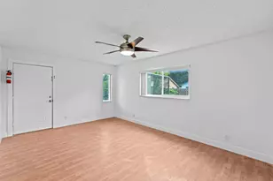 2315 NW 98th Ln, Coral Springs, FL 33065 - Photo 16