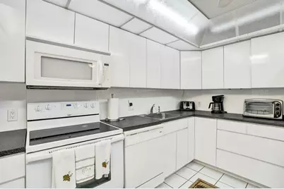 2940 N Course Drive #401, Pompano Beach, FL 33069 - Photo 12