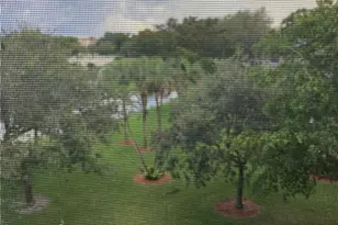 2305 Lucaya Ln, Coconut Creek, FL 33066 - Photo 12