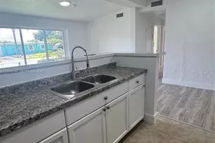 4341 NE 18th Ave, Pompano Beach, FL 33064 - Photo 6