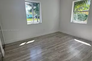 4341 NE 18th Ave, Pompano Beach, FL 33064 - Photo 8