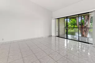 2051 SW 15th St, Deerfield Beach, FL 33442 - Photo 10