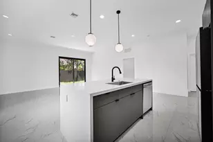 2791 NW 11th Ct, Fort Lauderdale, FL 33311 - Photo 18