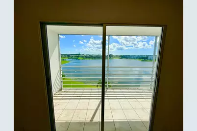 4060 Exeter D #4060, Boca Raton, FL 33434 - Photo 2