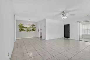 211 Country Ln, Boynton Beach, FL 33435 - Photo 10