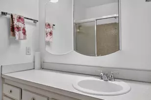 211 Country Ln, Boynton Beach, FL 33435 - Photo 18