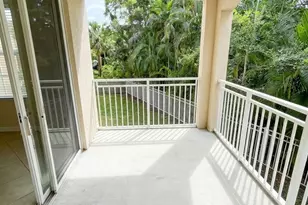 6458 Emerald Dunes Dr, West Palm Beach, FL 33411 - Photo 16