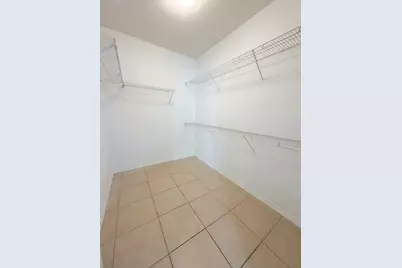 6458 Emerald Dunes Drive #208, West Palm Beach, FL 33411 - Photo 8