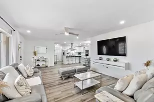 4070 NE 15th Ave, Oakland Park, FL 33334 - Photo 10