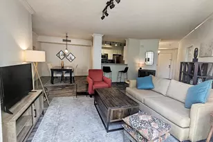 630 S Sapodilla Ave, West Palm Beach, FL 33401 - Photo 4