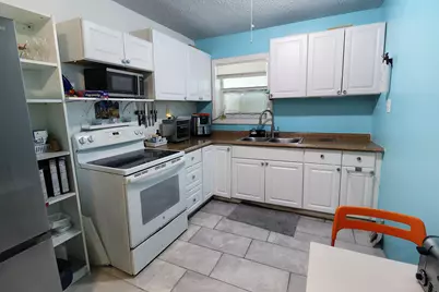207 SW 4th Street, Deerfield Beach, FL 33441 - Photo 4