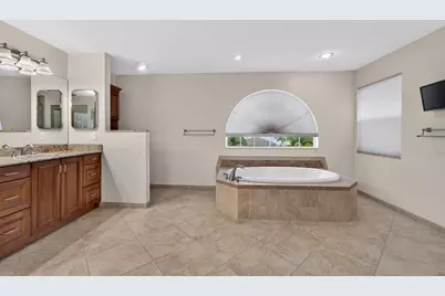 5581 Descartes Circle, Boynton Beach, FL 33472 - Photo 18