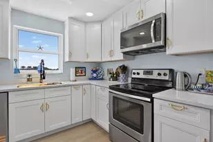 1200 Hibiscus Ave, Pompano Beach, FL 33062 - Photo 2