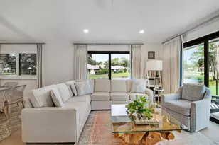 815 Club Dr, Palm Beach Gardens, FL 33418 - Photo 2