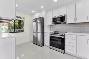 7320 Amberly Ln, Delray Beach, FL 33446 - Photo 4