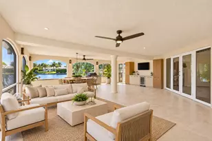 7438 Pine Tree Ln, West Palm Beach, FL 33406 - Photo 12