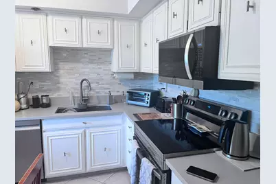 3000 Presidential Way #301, West Palm Beach, FL 33401 - Photo 6