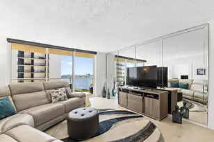 5440 N Ocean Dr, Singer Island, FL 33404 - Photo 12