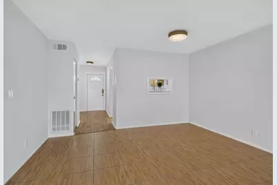 109 Lake Barbara Drive, West Palm Beach, FL 33411 - Photo 22