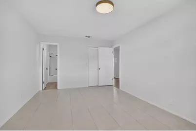 109 Lake Barbara Drive, West Palm Beach, FL 33411 - Photo 36