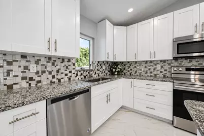 1749 SE Vesthaven Court, Port Saint Lucie, FL 34952 - Photo 12