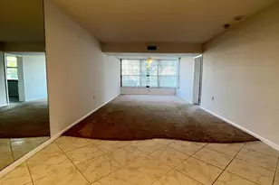 3516 Whitehall Dr, West Palm Beach, FL 33401 - Photo 6