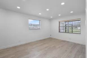 100 Lake Rebecca Dr, West Palm Beach, FL 33411 - Photo 12