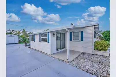 8421 SE Skylark Avenue, Hobe Sound, FL 33455 - Photo 40
