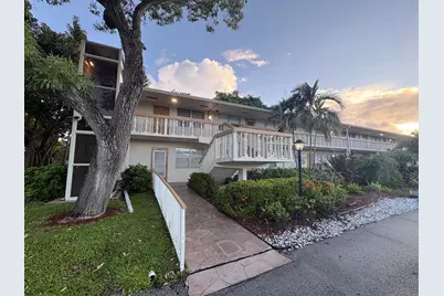 29 Richmond D Crescent, Deerfield Beach, FL 33442 - Photo 2