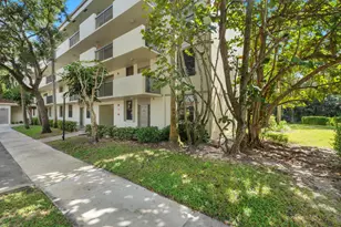 2908 S Carambola Circle S, Coconut Creek, FL 33066 - Photo 4