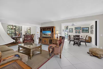 5344 Woodland Lakes Drive #225, Palm Beach Gardens, FL 33418 - Photo 14