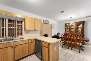 2861 NE 5th Ct, Boynton Beach, FL 33435 - Photo 4