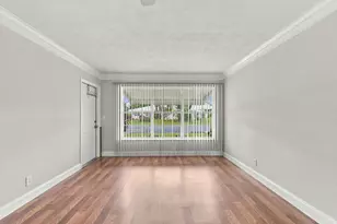 209 Manatee Ln, Fort Pierce, FL 34982 - Photo 4