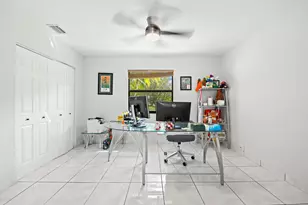 10125 SW 20th St, Davie, FL 33324 - Photo 22